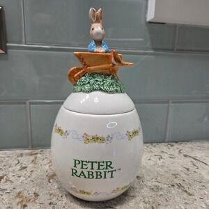 Vintage Beatrix Potter Peter Rabbit Ceramic Cookie Jar Wheelbarrow Lid 9 Inch